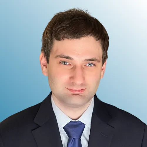 Justin Sardi headshot